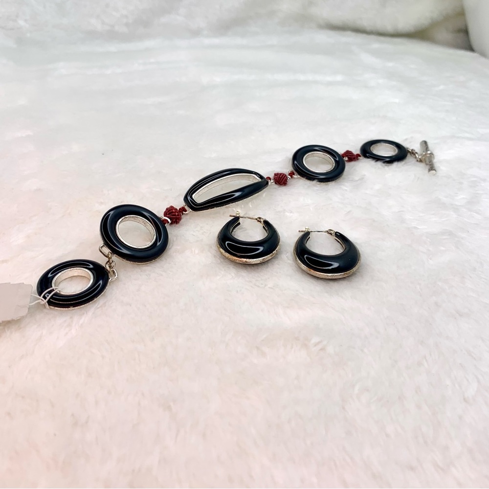 Liz Claiborne Black Lacquered Silver Tone Bracelet & Earring Set